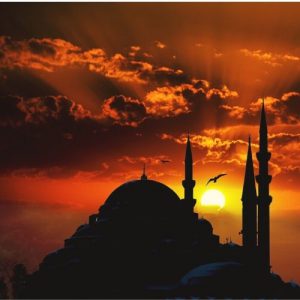 מסגד באיסטנבול על רקע השקיעה
