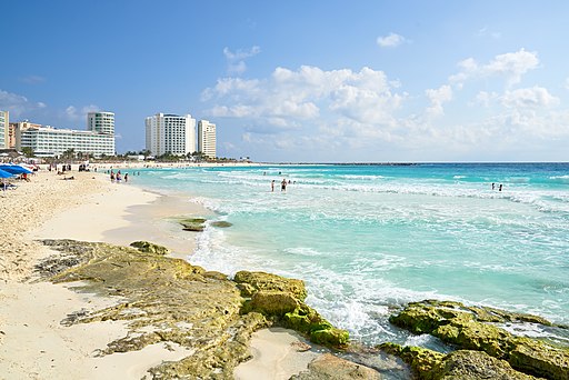 רצועת חוף הים בקנקון מקסיקו