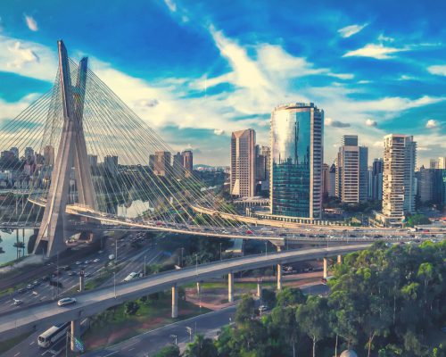 ברזיל סאו פאולו. ביניינים וגשר.